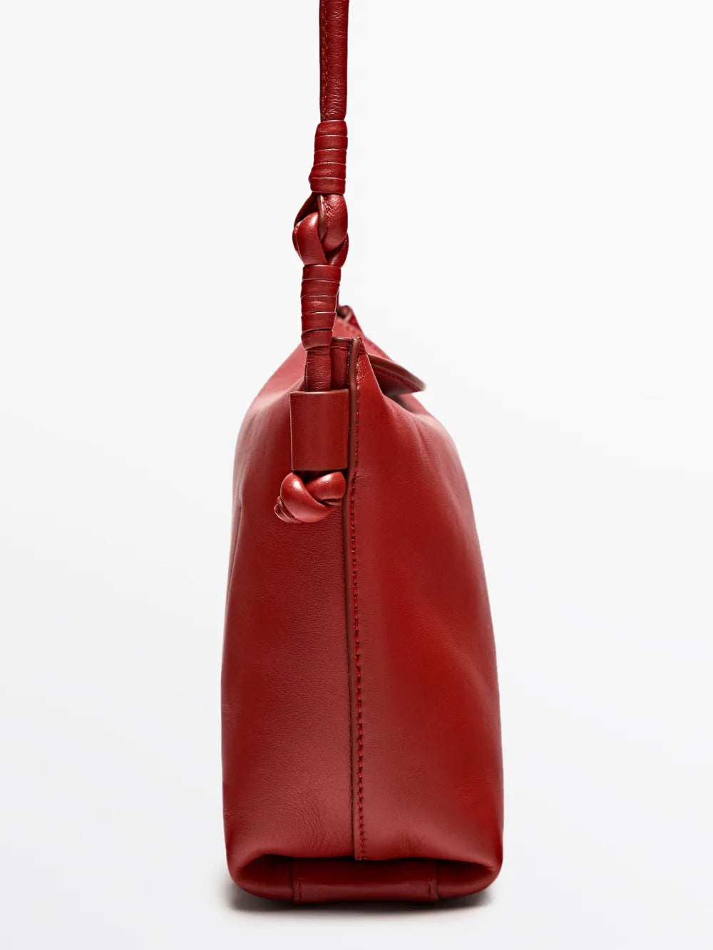 Bolso bandolera piel detalle nudo