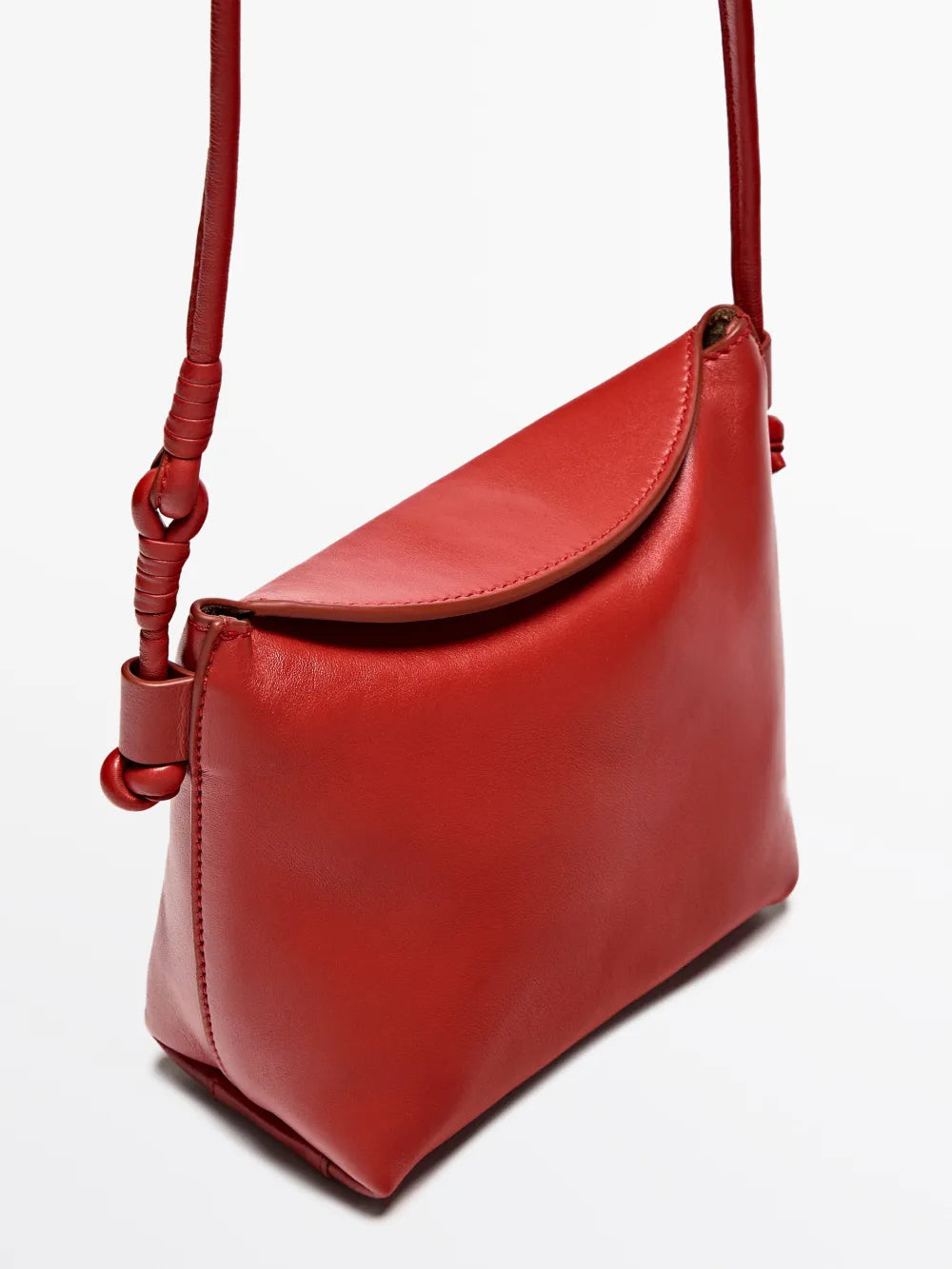 Bolso bandolera piel detalle nudo