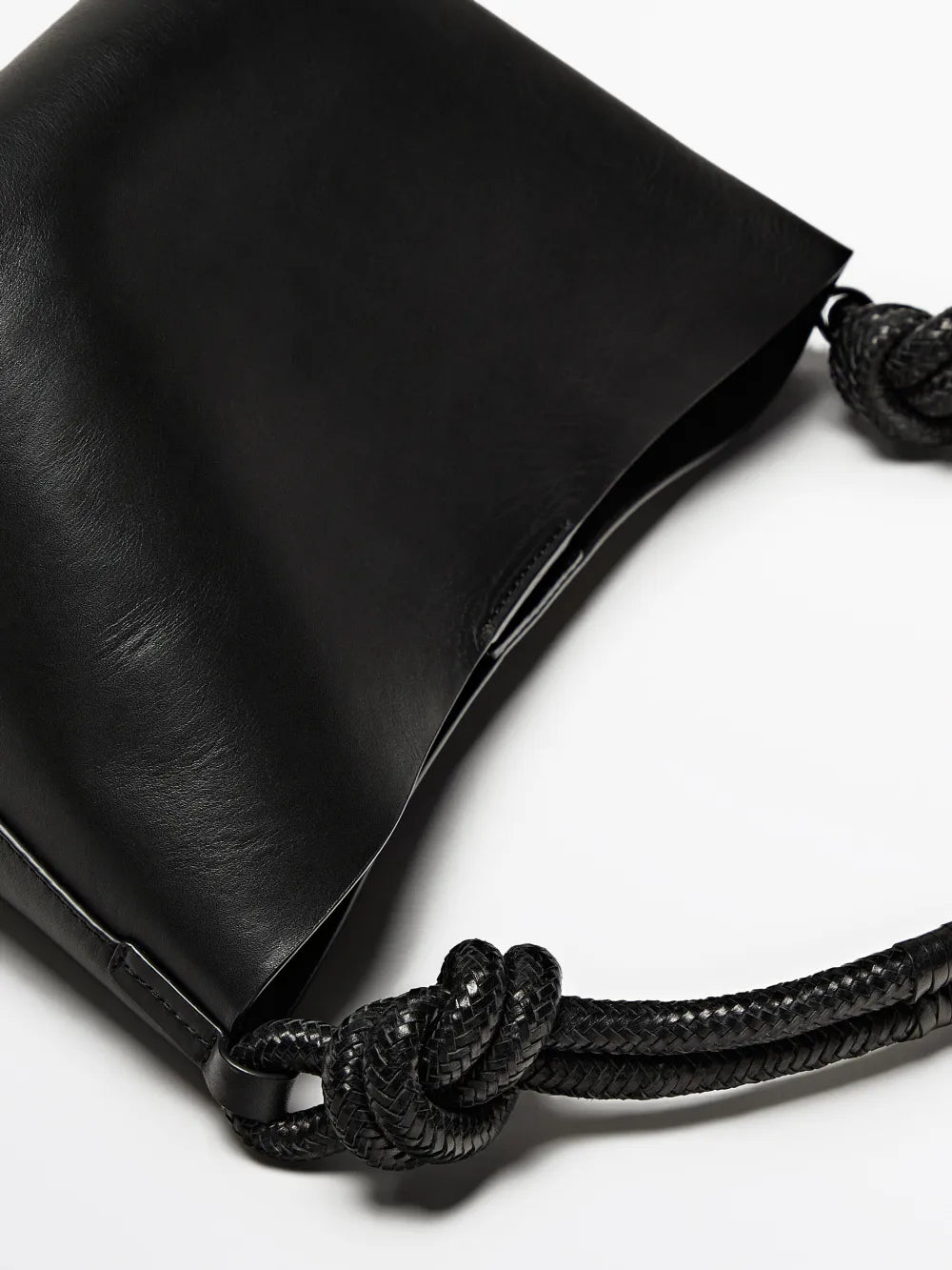 Bolso bandolera piel napa detalle nudo