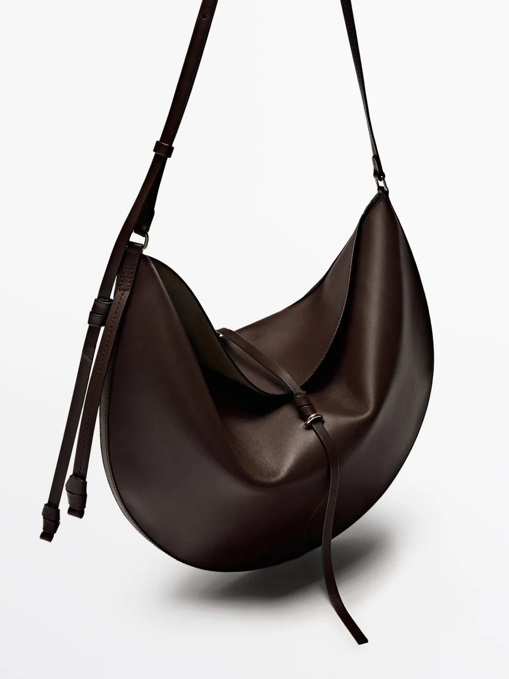 Bolso media luna piel napa