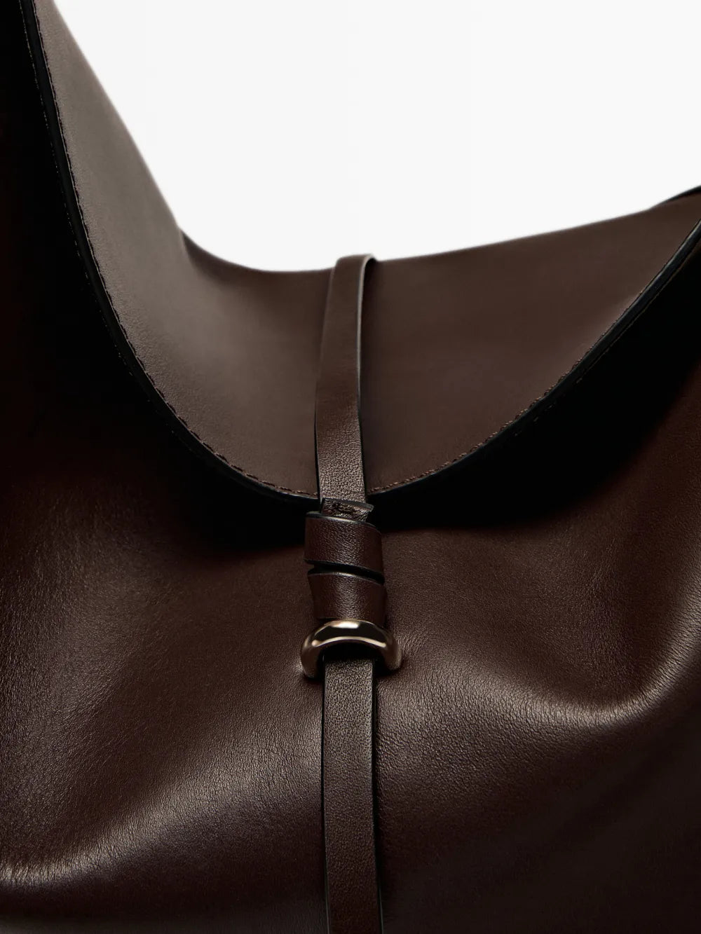 Bolso media luna piel napa